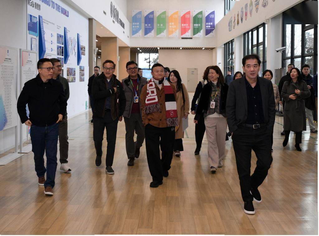 阿里核心管理层齐聚聊AI，马云：AI拥有芯片，而人类拥有的是心