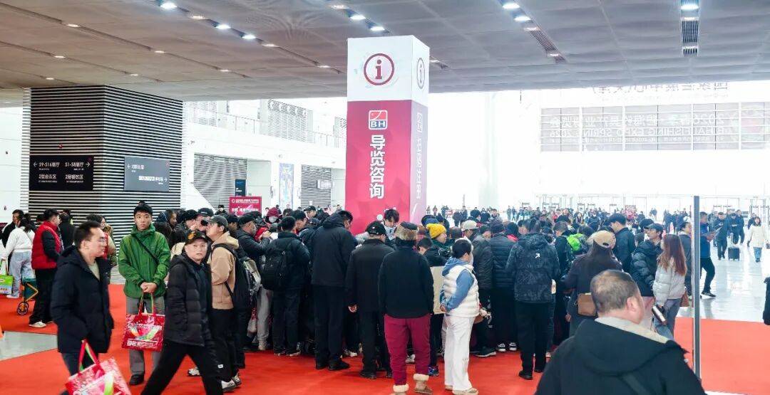 春潮不息 热度攀升——2026春季·碧海钓具产业博览会次日再迎高峰_路亚_展会_龚磊