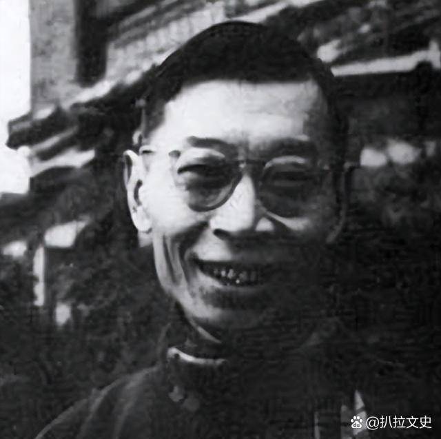 1970年,33岁的傅敏在香港遇见了父亲傅雷的旧情人,成家榴。多年过去,昔日的女高音,早已白发苍苍。成家榴忆起当年,羞涩地笑笑:你父亲好爱我 ...