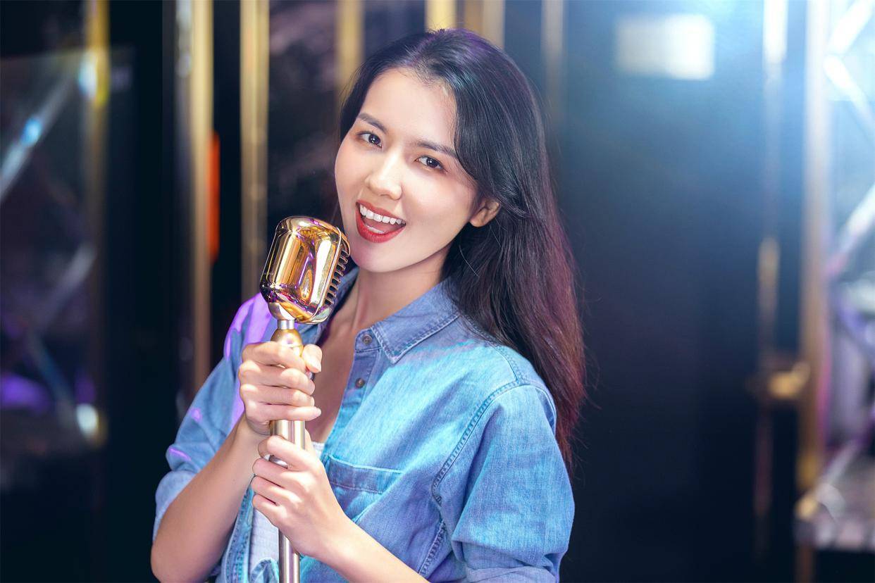 贾平凹被指《三十未立》部分内容与《英国的农村