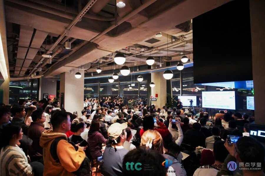 上海人太爱“小龙虾”了！300人排队到百度智能云免费安装OpenClaw