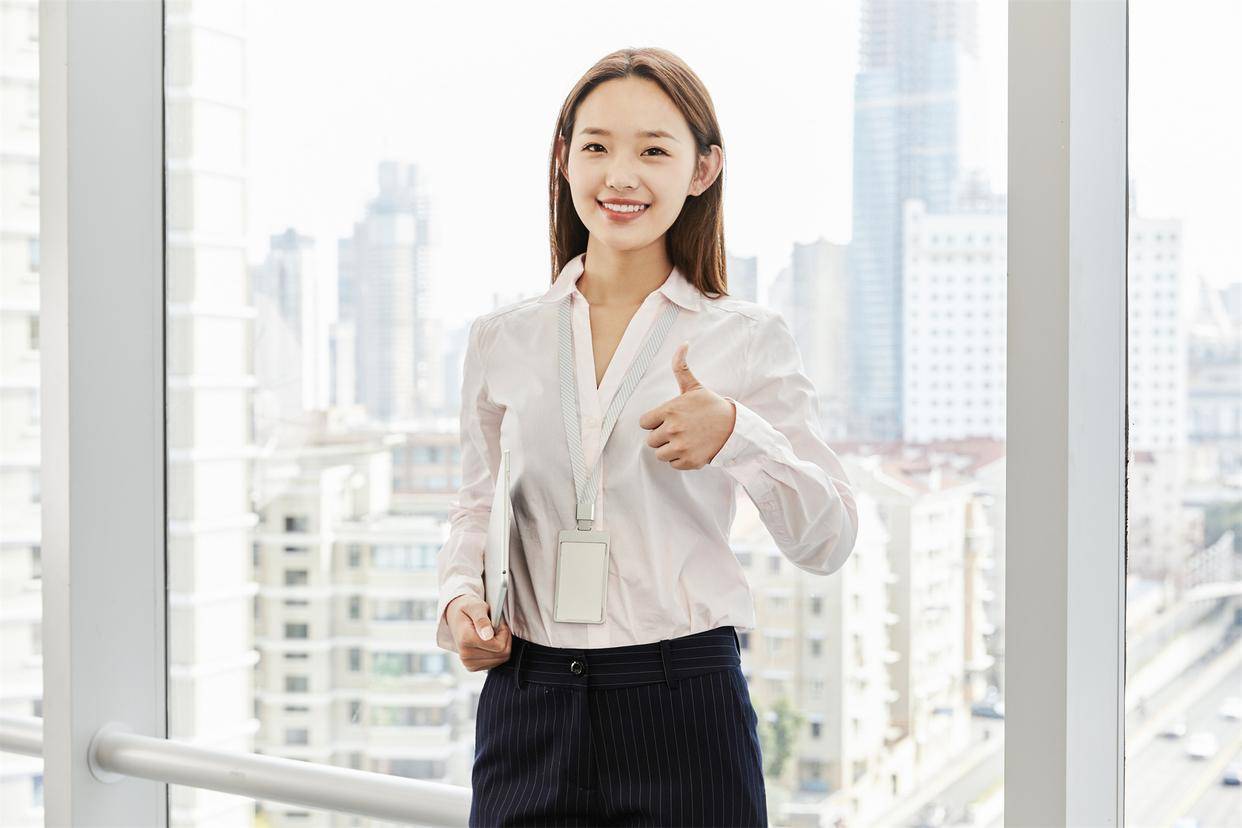68岁女子双耳提升失败指控虚假宣传：涉事机构