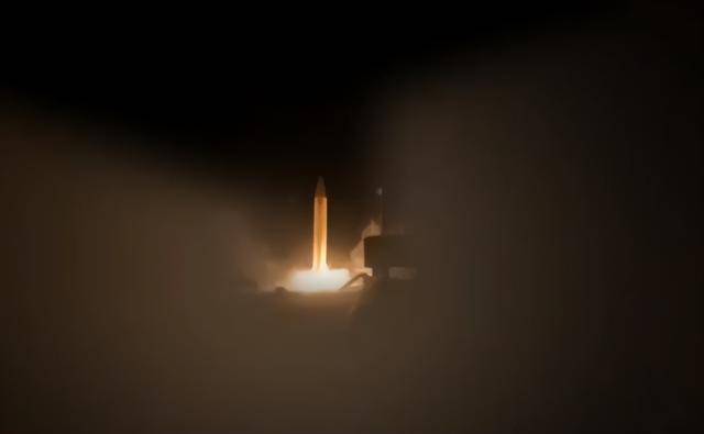 伊朗，动用新武器！