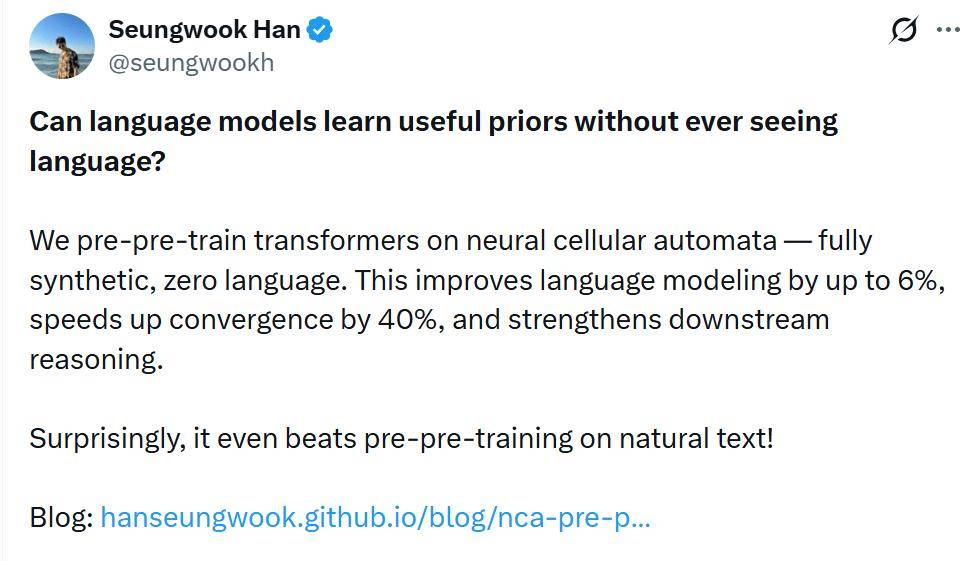 不用任何人类语言训练,大模型反而更强了?