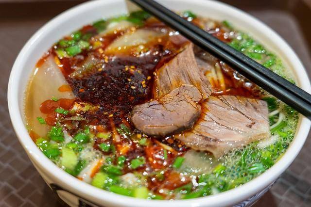 20 万家店称霸！兰州拉面根本不是兰州人开的？_化隆县_青海省_全国