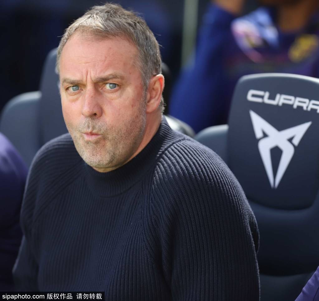 琼·加西亚入选国家队引争议：贡萨洛·贝尔纳多斯直言，入选国脚需具备“非足球特质”