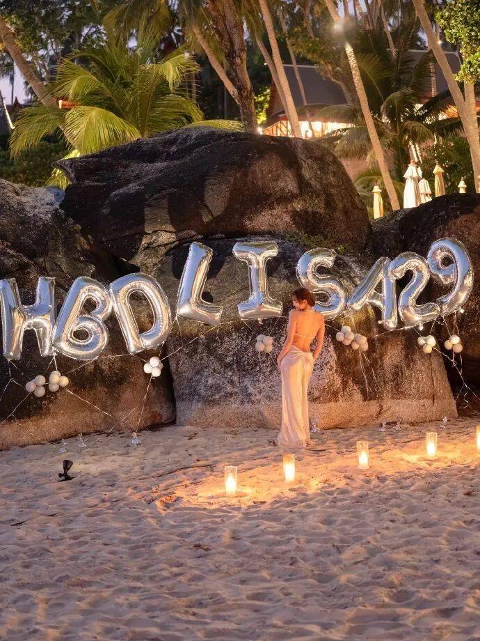 顶级女团成员独特生日照引关注,有网友直呼“太时髦了” 插图4 顶级女团成员独特生日照引关注,有网友直呼“太时髦了” 插图4