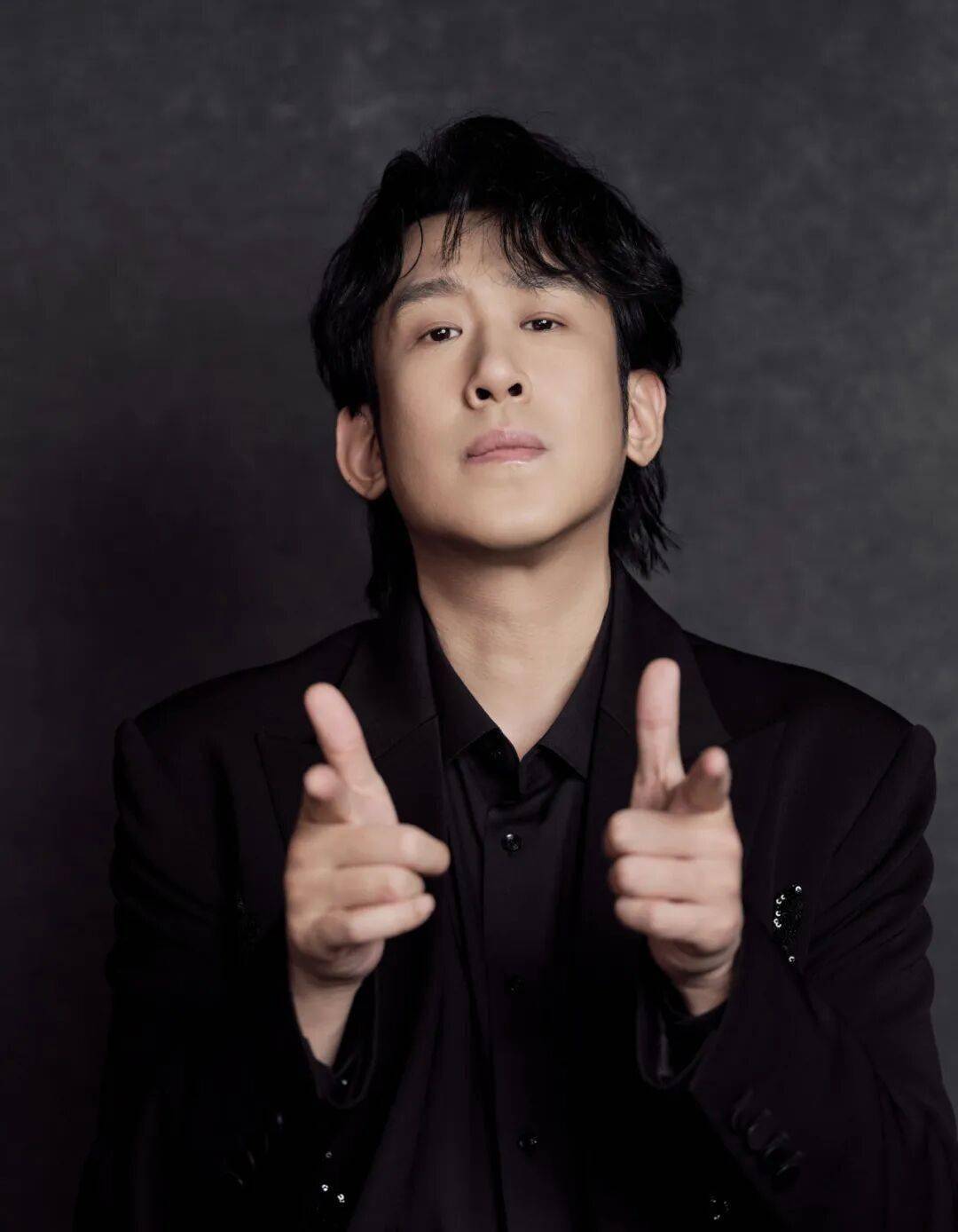 于洋专访|银幕中的“脸脸” 生活中的“i人”封面图