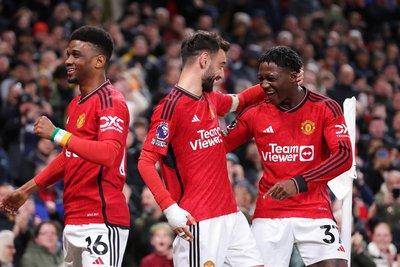 3900万太值！曼联抢这位中场清道夫，能否补卡塞米罗空缺？