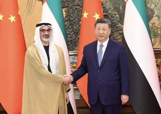新华图讯｜习近平会见阿联酋阿布扎比王储哈立德