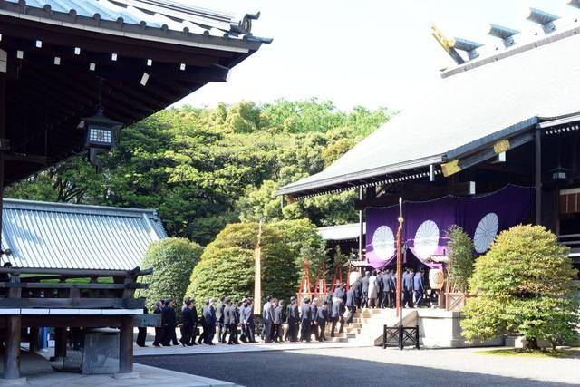 中方措辞严厉，为何说靖国神社是事实上的“战犯神社”？