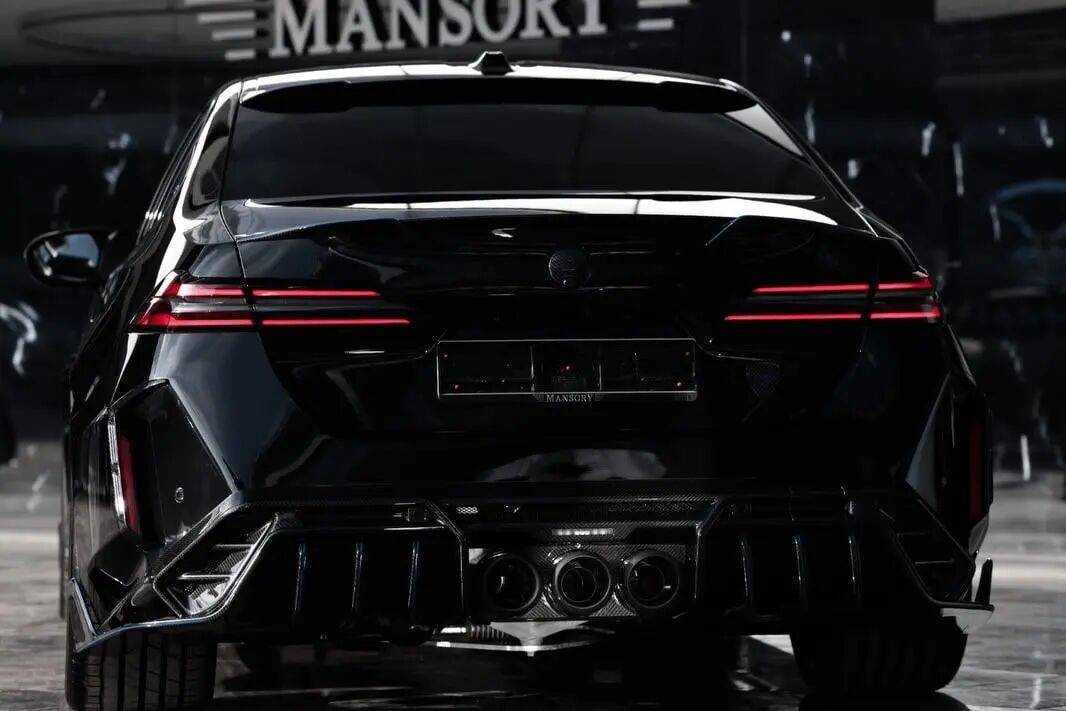 Pb850 【气场全开】Mansory 埃及分部重磅力作:BMW M5 P850 Pharaohs Edition 宽体黑武士,P850 马力加持_搜狐 ...