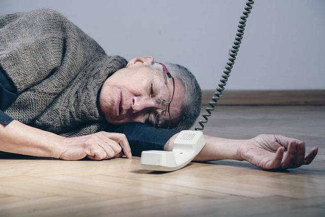 原创            52岁男子猝死，生前每天雷打不动跑5公里，医生:犯了5个错误！