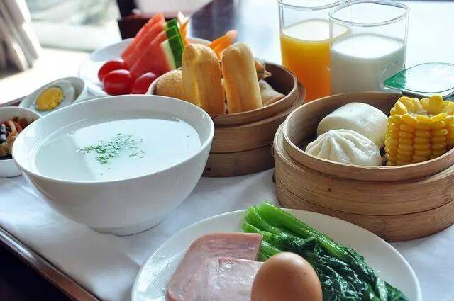 “癌细胞”喜欢的4种早餐，鸡蛋和牛奶没有上榜，看你吃过几种