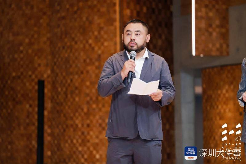 “贤美术馆”执行馆长韩春阳专访：用光的语言讲艺术的故事
