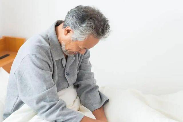 原创            长寿就是真的好？医生直言：人能够活到这个岁数，已经非常好了！