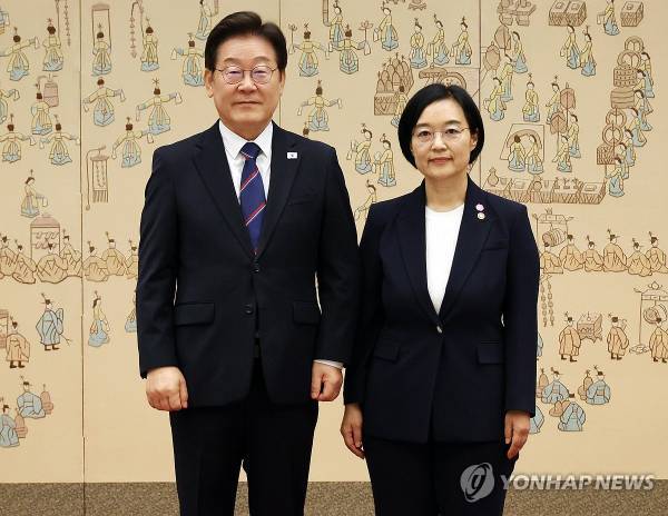 韩总统李在明提名新总理人选，韩国或迎20年来首位女性总理 -华闻时空