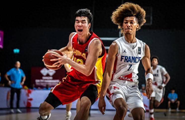 U17世界杯：中国男篮狂输法国26分无缘八强 刘玄昱20+7张子一7中7