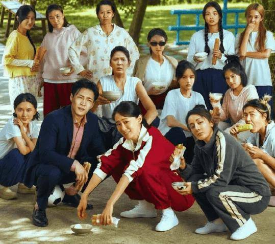 TVB视后《功夫女足》被盛赞演技最好? 亲自买票低调观看！直呼仍像在做梦！封面图