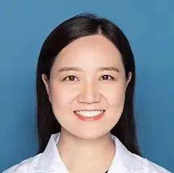 女宝宝私处出现白带，正常吗？