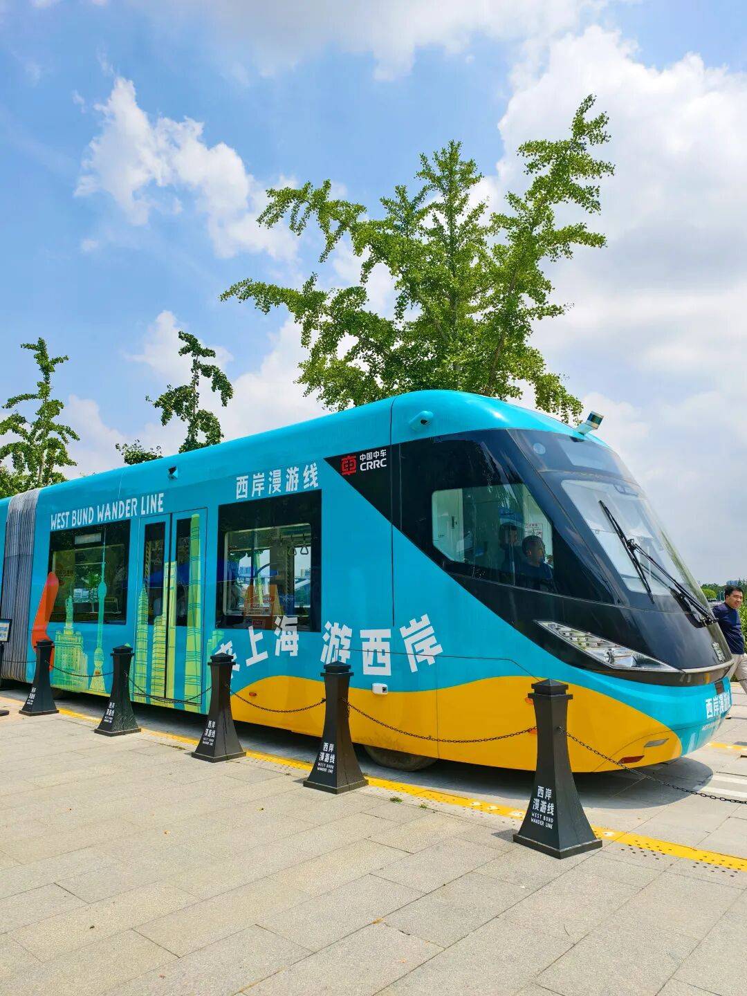 免费开放！可现场预约！亲测新晋打卡神器，沉浸式感受艺术与江景→