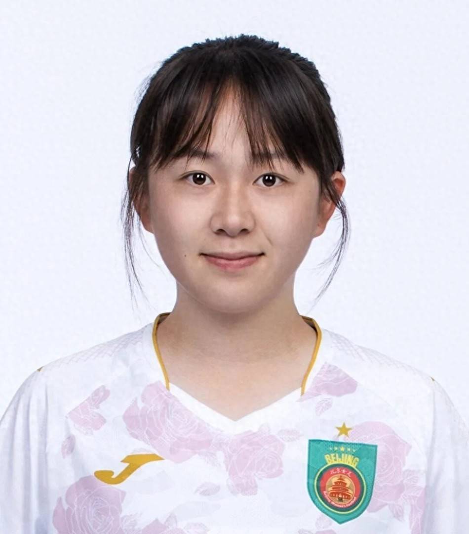 邹梦瑶与布基纳法索国脚来投 北京城建女足再迎两名强援