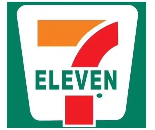 711便利店冰柜上被指有蟑螂爬行 涉事门店称
