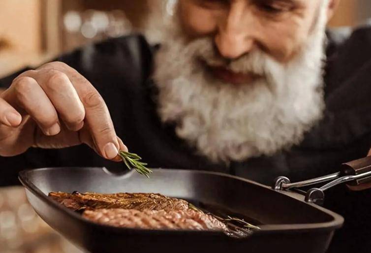 原创            中国癌症高发，是长期吃肉引起的？医生提醒：这2种肉确实要少吃