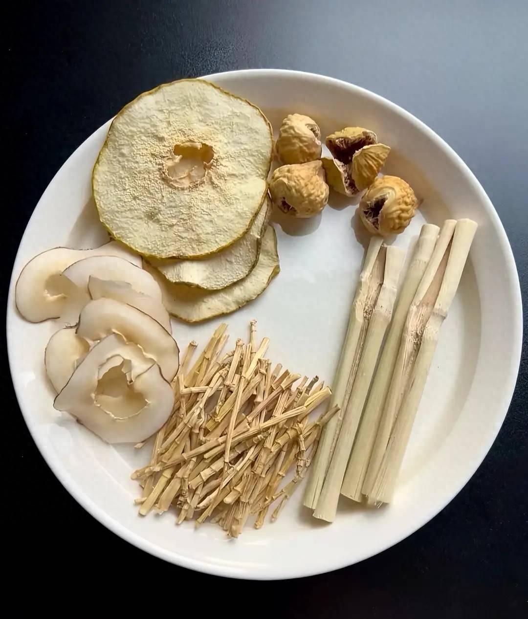 原创            津液不足老得快！立秋后常吃这3种，皮肤润了，口也不干了