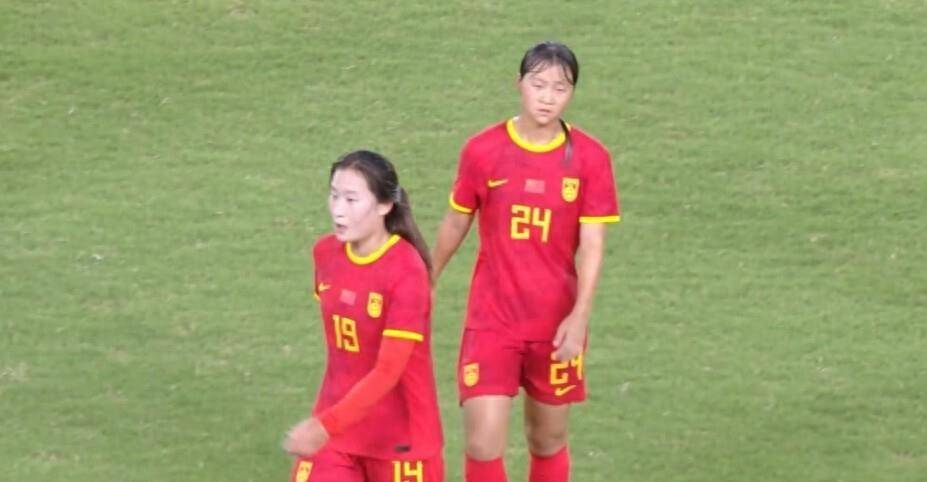 38岁马晓旭真神了，带中国女足U17横扫皇马拜仁曼城，三战全胜零失球