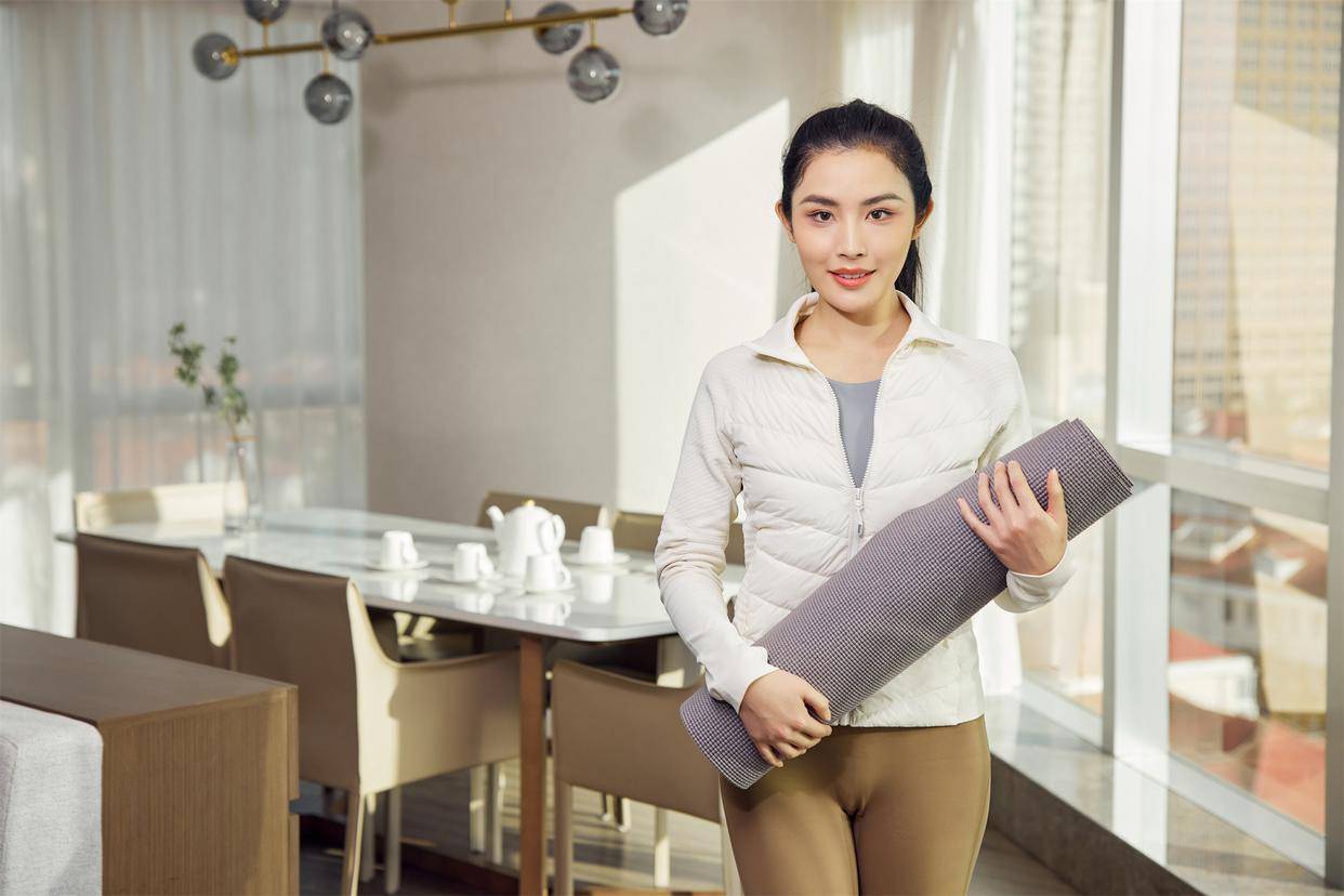 鼻炎贴乱象：不吃药不手术、贴上就能治鼻炎、可