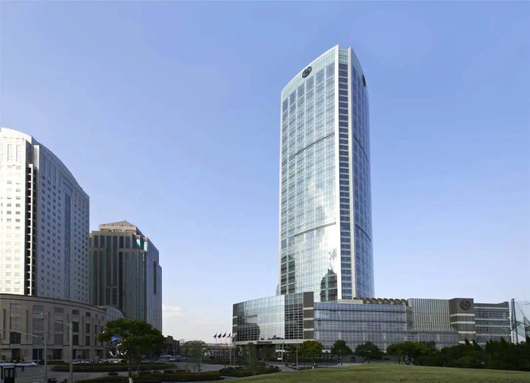 人均115元起，中餐+下午茶自助全搞定！加9.9元再享烤鸭，且两餐可拆分