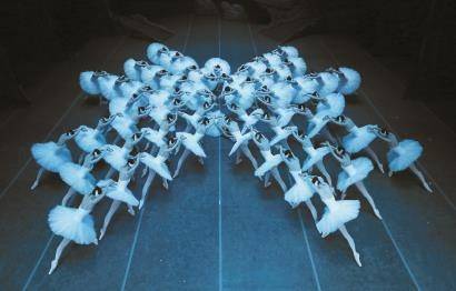 5城、30场演出，上芭《天鹅湖》赴海外巡演