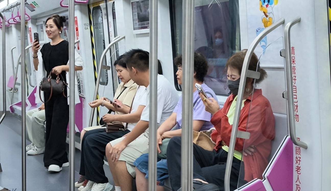 
        吉林长春轨道交通7号线一期工程开通运营