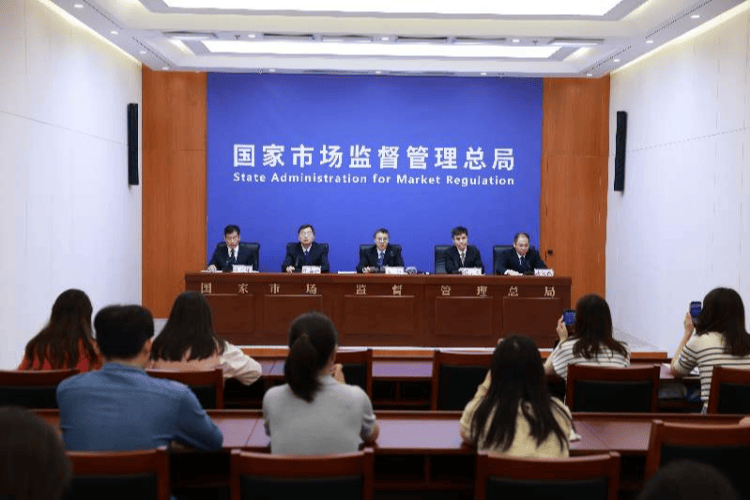 假珠宝证书卖出230余万张，9人获刑