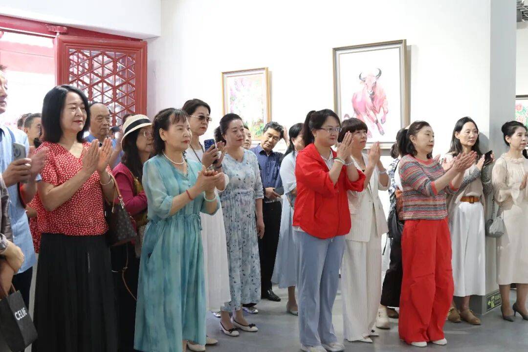 市文化馆“写生平凉”学员油画展开展
