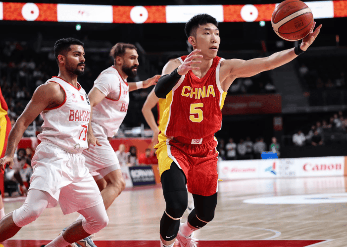 亚运会三连胜，场均净胜对手42.7分！两年培养2大潜力新星，郭士强这一点能力值得点赞