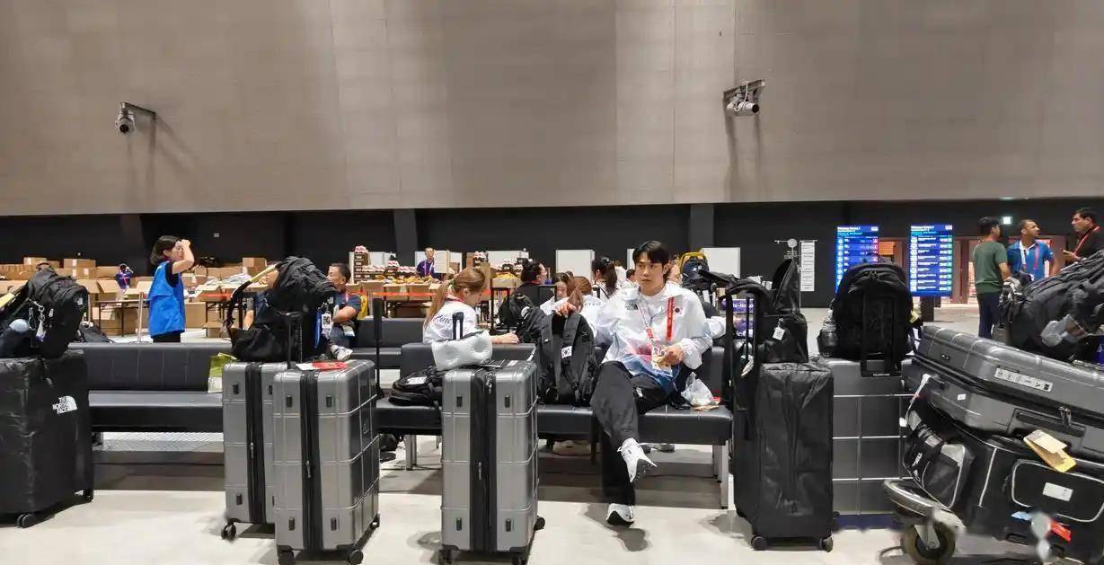 多国亚运代表队滞留名古屋机场