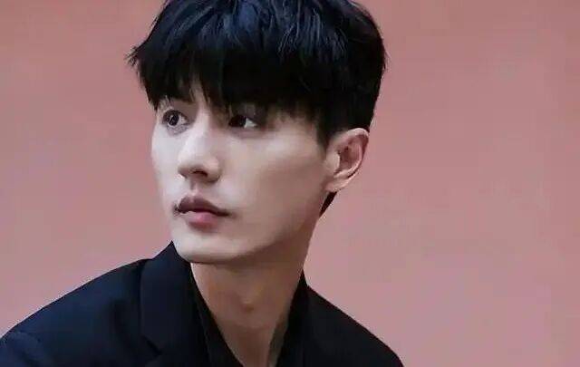 【2026.9.16】王鹤棣的热搜？虞书欣的《云初令》？《现发4》宋亚轩？《话痨小姐》刘畅？艺人处于很稳定状态就是不容易分手？封面图