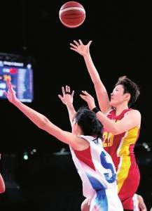 中国女篮首战大胜泰国队