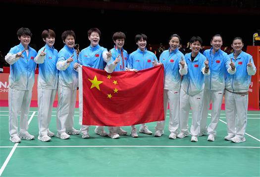 中国队3比0力克日本队，时隔12年再夺亚运会羽毛球女子团体金牌