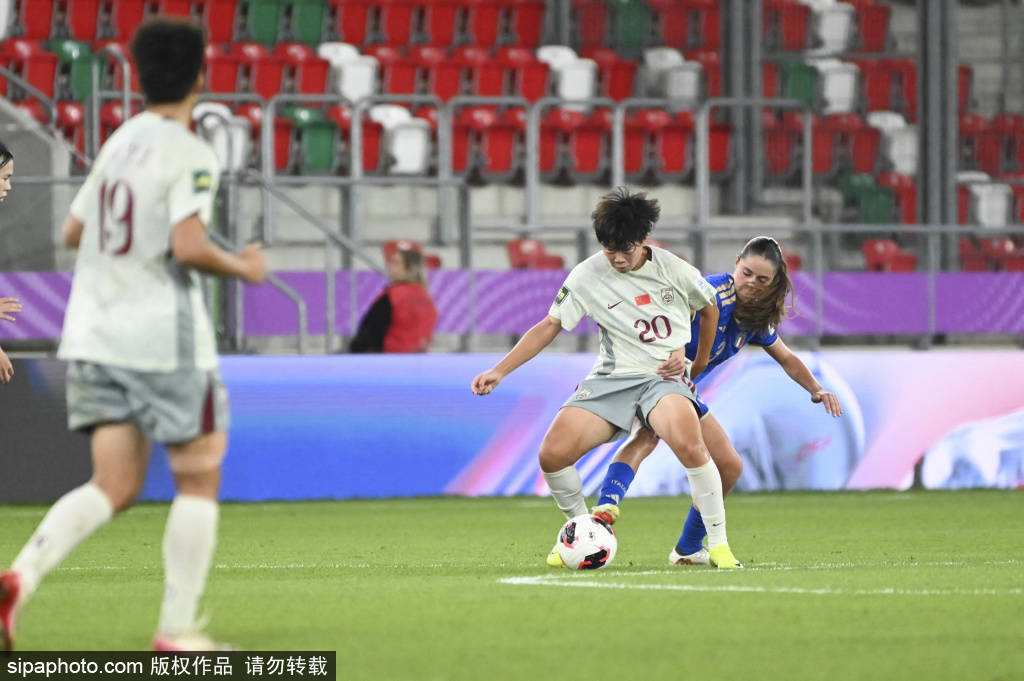 U23国足1-0领先泰国，马德兴分析上半场优势
