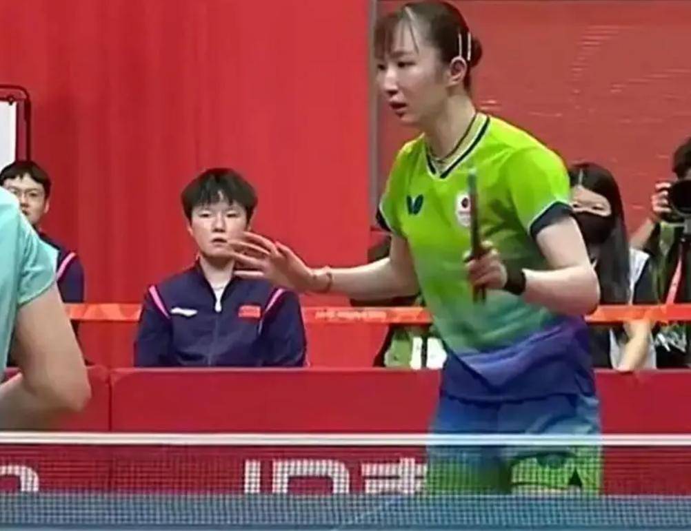 中国女团 vs 朝鲜女团