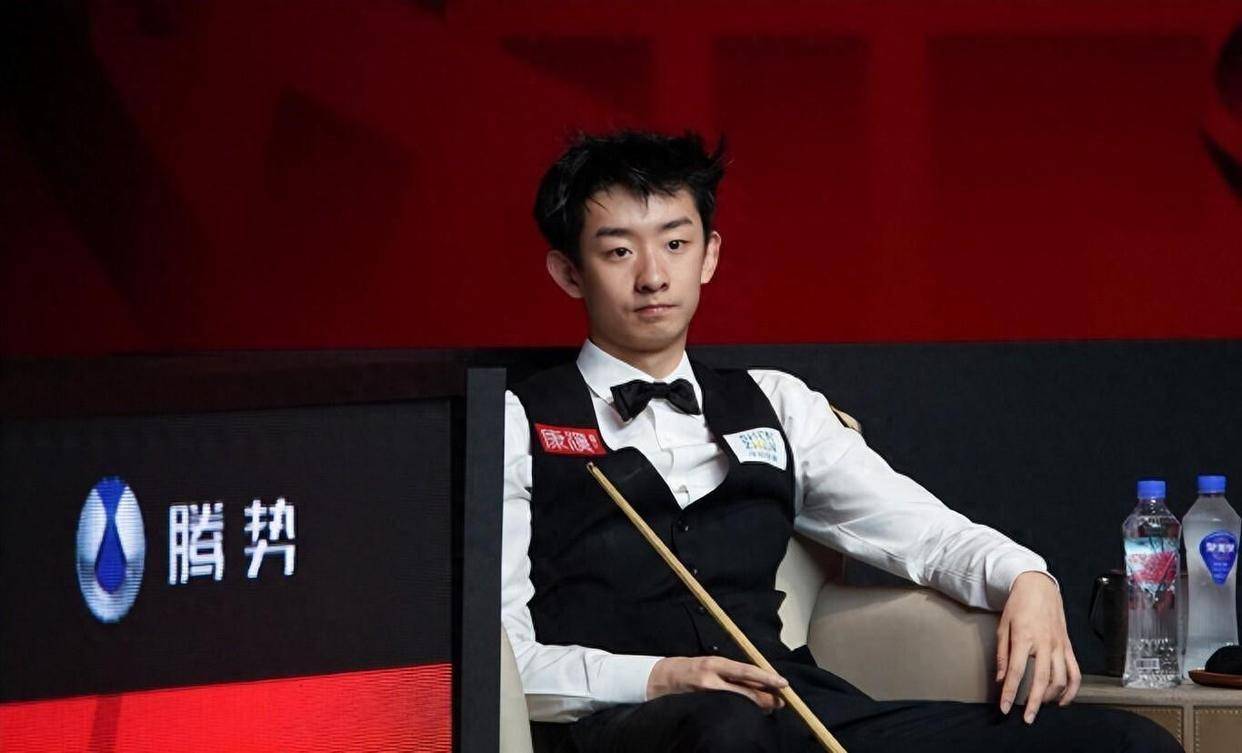 斯诺克最新战报:拒绝逆袭,吴宜泽5-4杀进32强,丁俊晖4-3领先