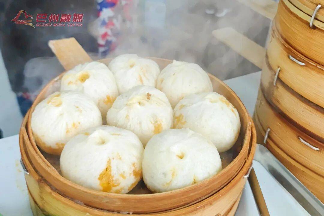 国庆去巴中，别光看景！一口油茶脆响，一口