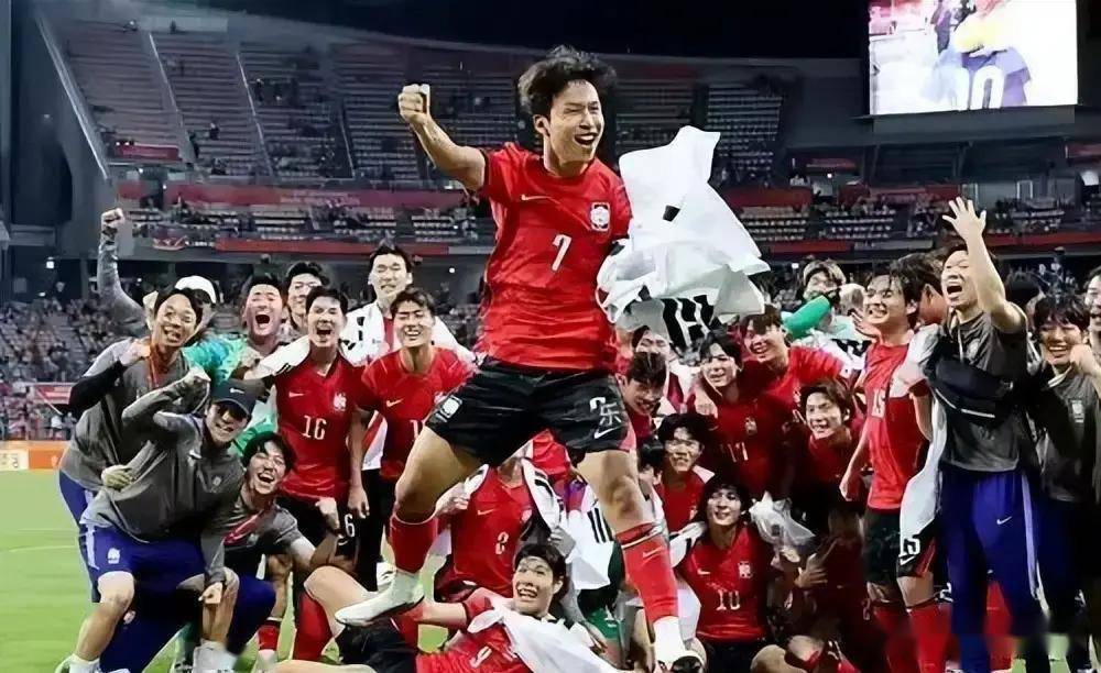 韩国国防部回应男足免兵役争议：正考虑调整相关制度，或缩减或废除，球员夺金言论引发讨论