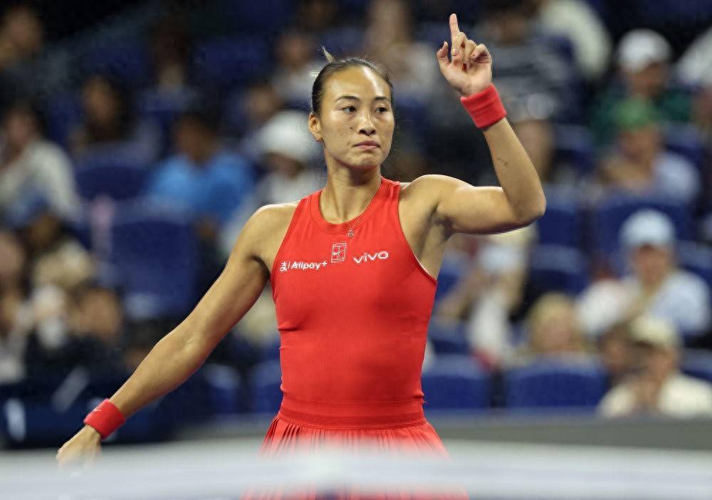 郑钦文成为中网首位本土女单冠军
