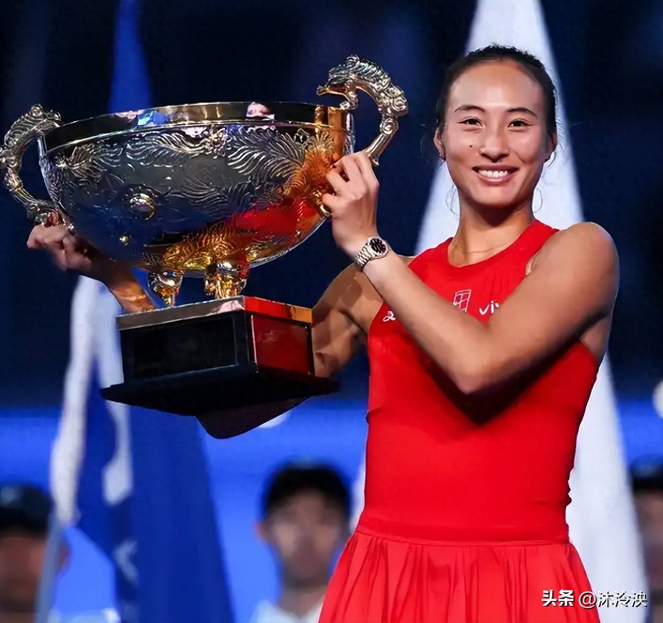 没想到，郑钦文夺冠后却引起半个娱乐圈热议，李冰冰更是难掩激动
