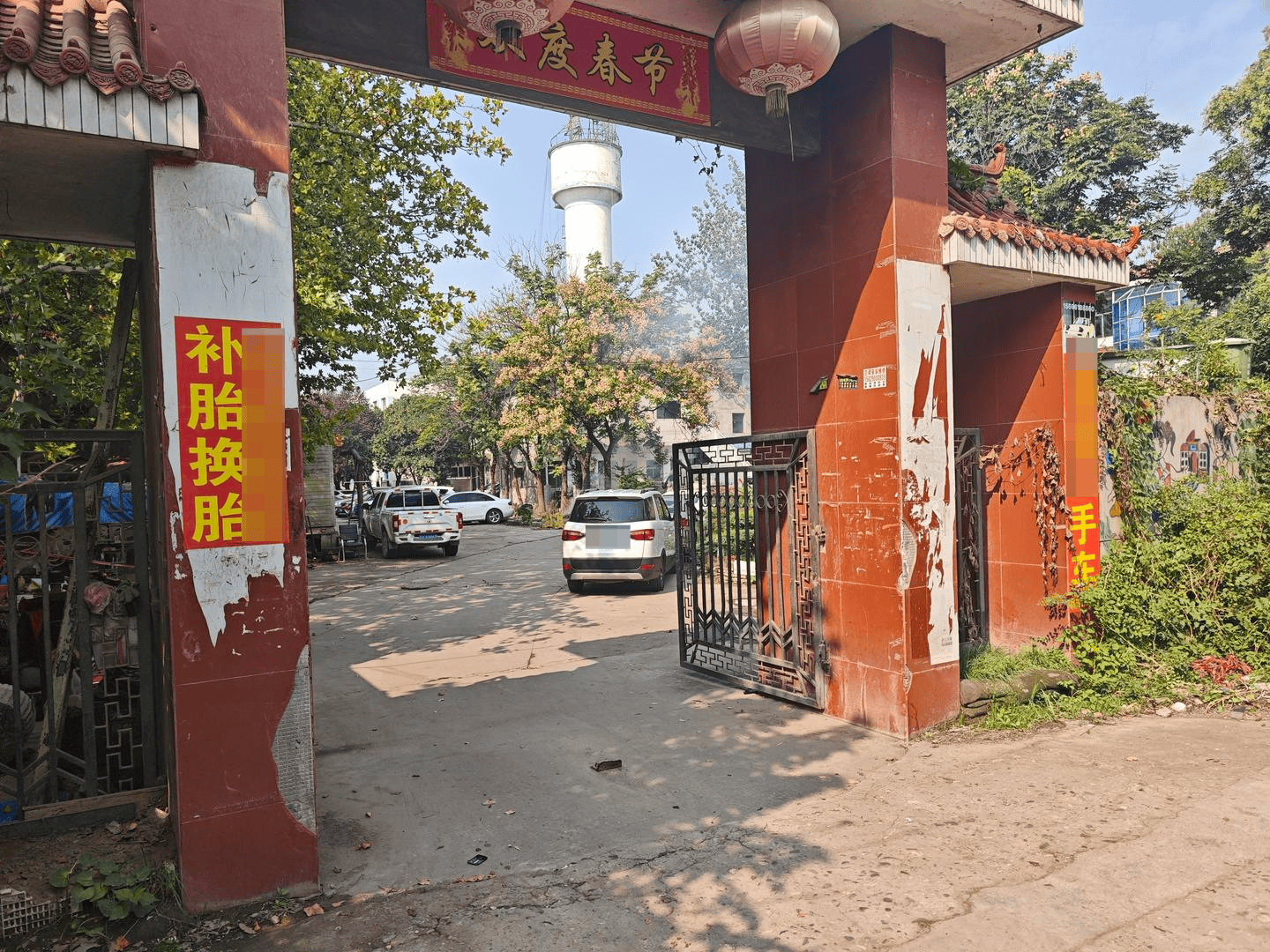 男孩救母亲短剧全集__男孩母亲拒绝帮扶后续