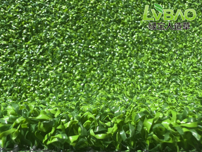 耐践踏的高尔夫草坪推荐，绿宝环保原料质保五年